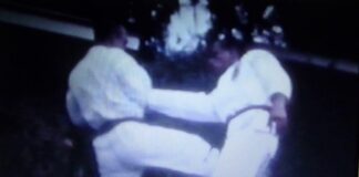 Shimabuku Tatsuo no Kumite (島袋龍夫の組手)