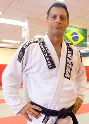 Romero Jacare´ Cavalcanti