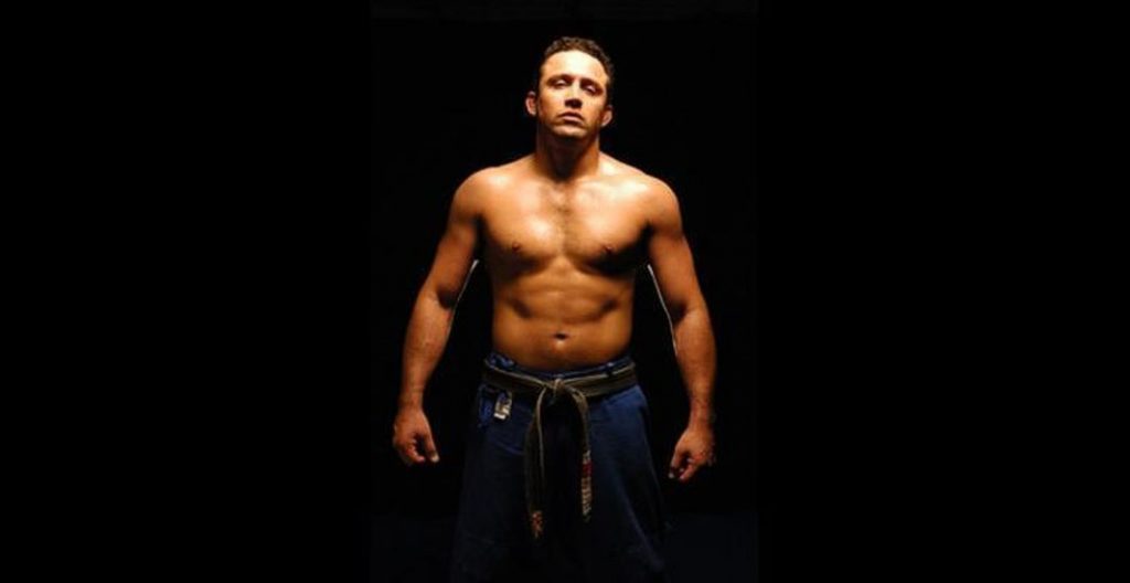 Renzo Gracie Pro Surfer and MMA Fighter | USAdojo.com