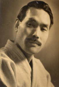 Gunji Koizumi